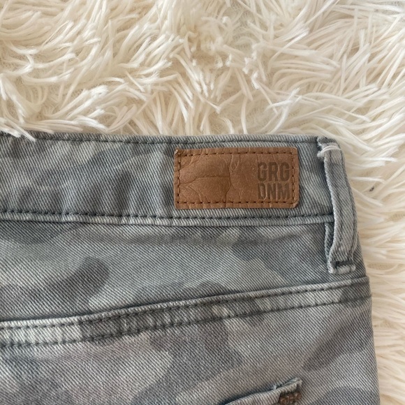 Garage Camo High Waist Jegging - Picture 4 of 6